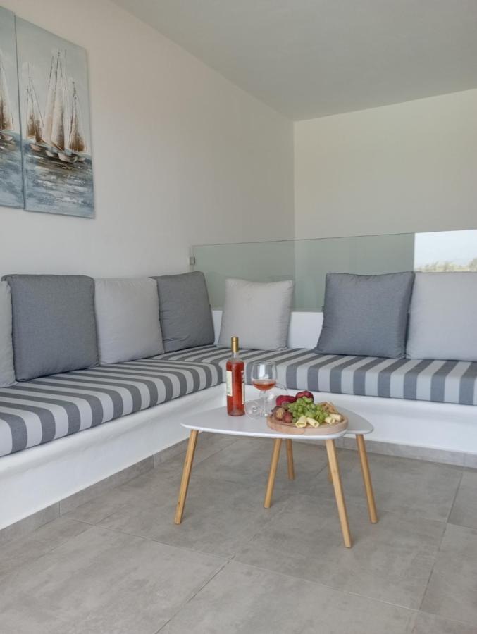 Bamboo Villa Naxos มีกรีวิกลา ภายนอก รูปภาพ